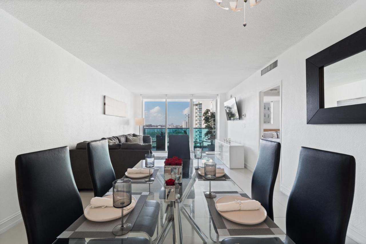 Luxury Beachfront Condo Private Beach Access, Pool & Game Room!!! 할리우드 외부 사진