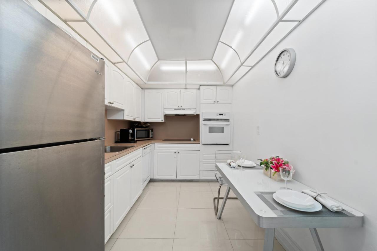 Luxury Beachfront Condo Private Beach Access, Pool & Game Room!!! 할리우드 외부 사진